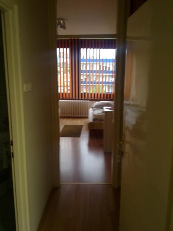 ホテルEszterhazy Karoly Egyetem エゲル 部屋 写真